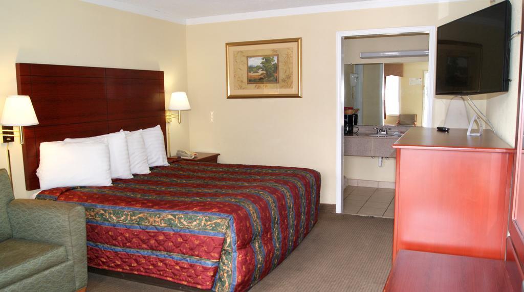 Red Carpet Inn - Natchez Buitenkant foto